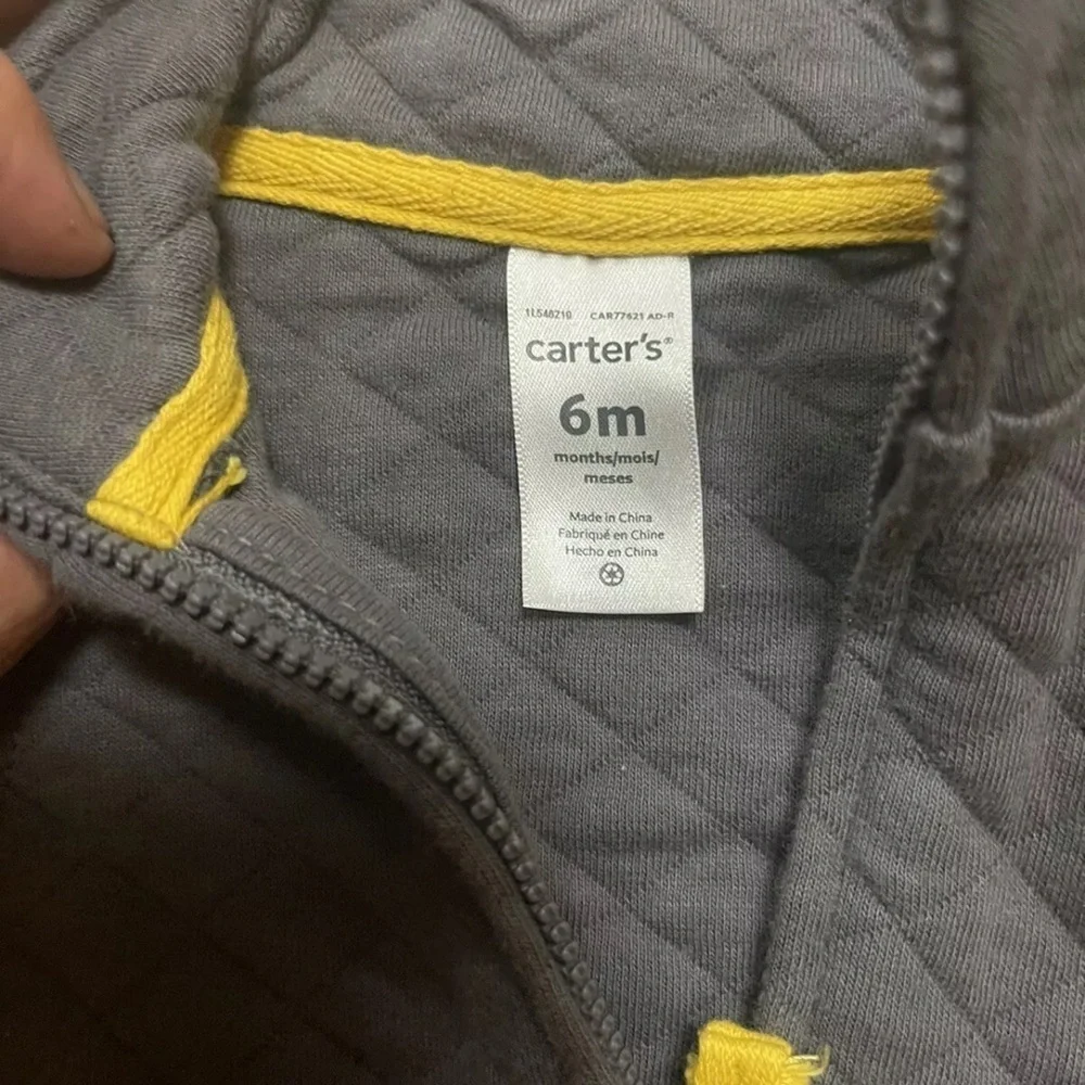 Baby Boys Carter's  Gray   Zip Jacket / Vest Size 6 months